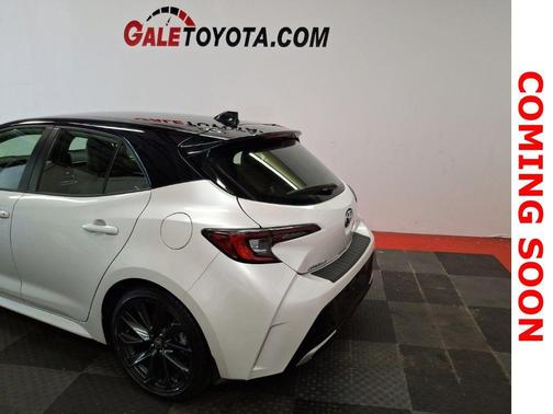 Wind Chill Pearl/Midnight Black Metallic 2023 Toyota Corolla XSE