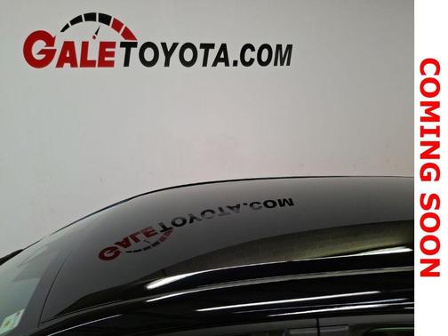 Wind Chill Pearl/Midnight Black Metallic 2023 Toyota Corolla XSE