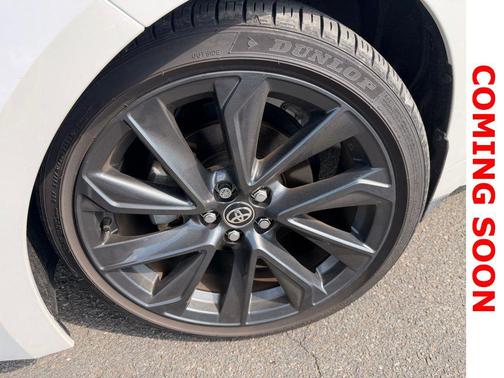 Wind Chill Pearl/Midnight Black Metallic 2023 Toyota Corolla XSE