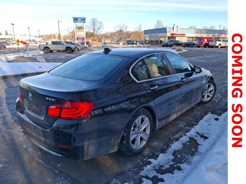 2011 BMW 528 528i