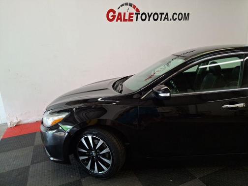 Super Black 2018 Nissan Altima 2.5 SL