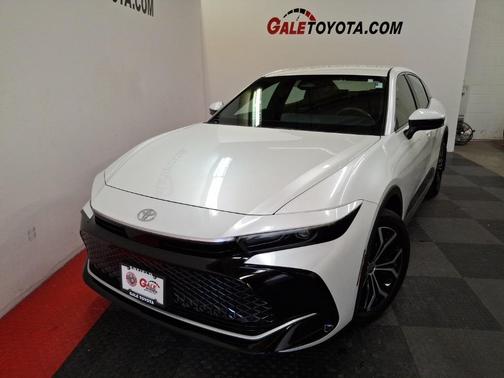 2023 Toyota Crown XLE