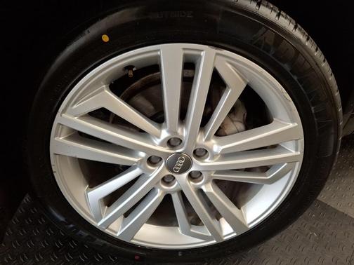 2018 Audi Q5 2.0T Tech Premium