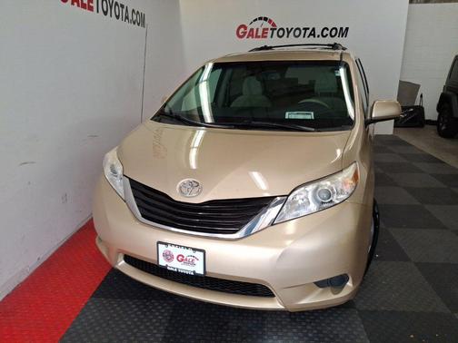 Sandy Beach Metallic 2011 Toyota Sienna LE