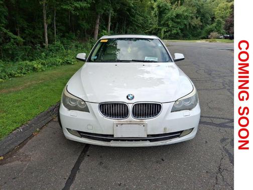 Alpine White 2010 BMW 528 xDrive