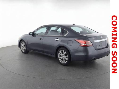 Gun Metallic 2015 Nissan Altima 2.5 SV