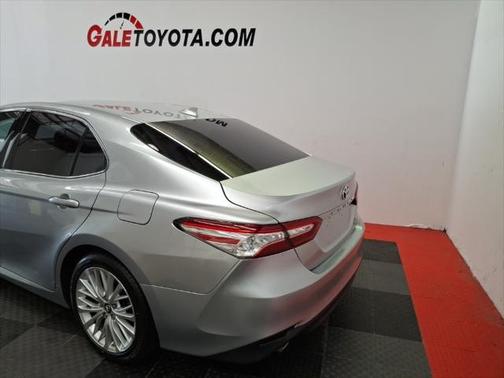2018 Toyota Camry Hybrid XLE