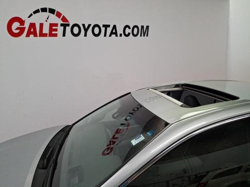 2018 Toyota Camry Hybrid XLE