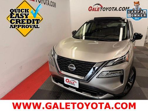 Champagne Silver Metallic/Super Black 2023 Nissan Rogue Platinum