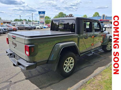 Sting-Gray Clearcoat 2023 Jeep Gladiator Sport S