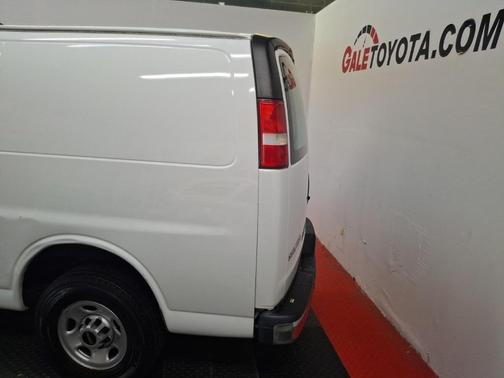 2019 GMC Savana 2500 Work Van