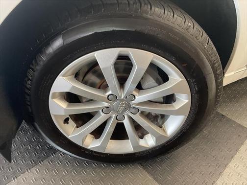 2013 Audi Q5 2.0T Premium Plus