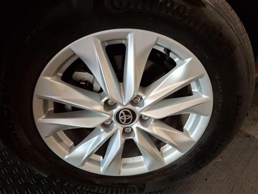 Barcelona Red Metallic 2023 Toyota Corolla Cross LE