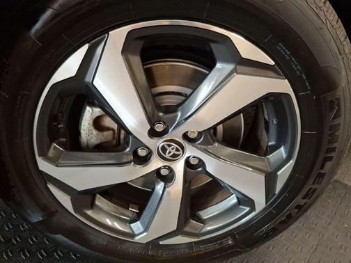 Ice Cap 2023 Toyota RAV4 Prime SE