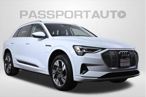 2022 Audi e-tron Premium