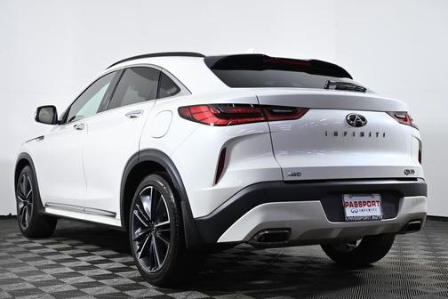 2023 INFINITI QX55 LUXE