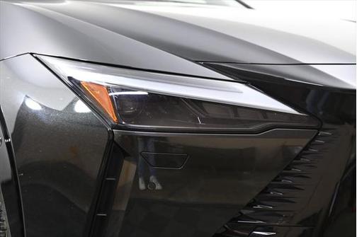 2023 Lexus RZ 450e Premium