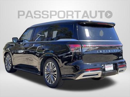 2025 INFINITI QX80 Luxe