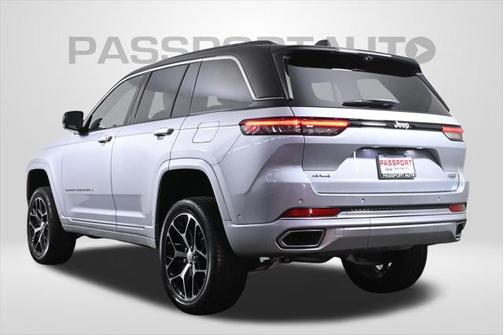 2024 Jeep Grand Cherokee Summit