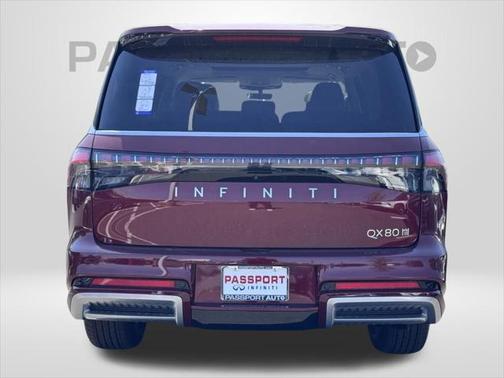 2025 INFINITI QX80 Luxe
