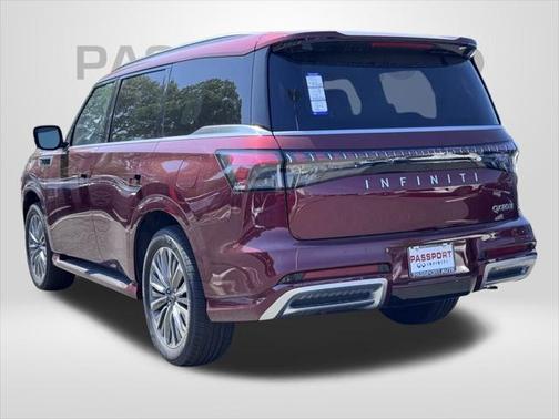 2025 INFINITI QX80 Luxe