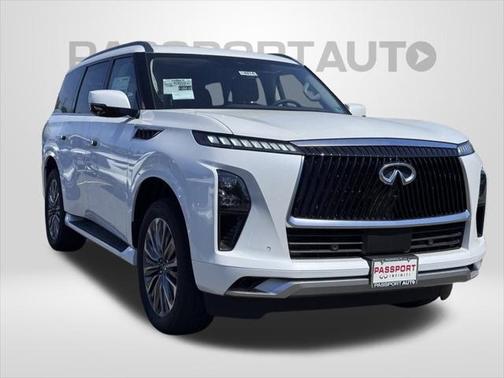 2025 INFINITI QX80 Luxe
