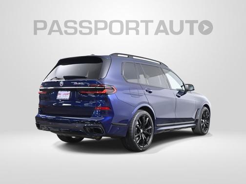 Tanzanite Blue II Metallic 2023 BMW X7 M60i