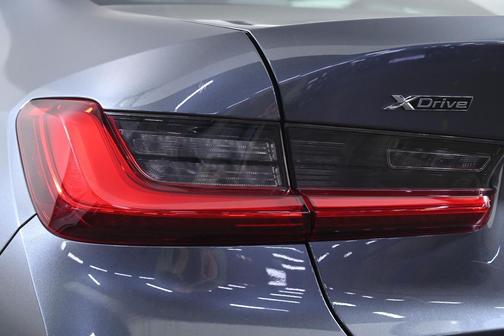 2021 BMW 330 xDrive