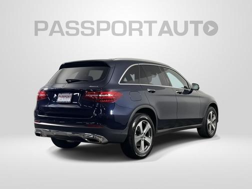 Lunar Blue Metallic 2018 Mercedes-Benz GLC 300 4MATIC