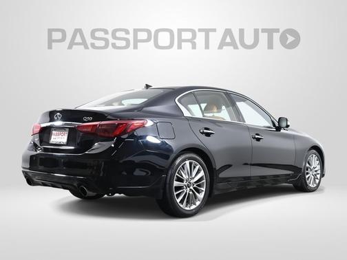 Black Obsidian 2024 INFINITI Q50 3.0t LUXE