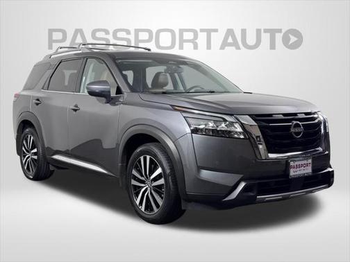 2023 Nissan Pathfinder Platinum 4WD