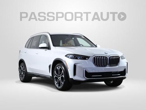 Mineral White Metallic 2024 BMW X5 xDrive40i