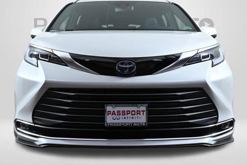 2025 Toyota Sienna Limited