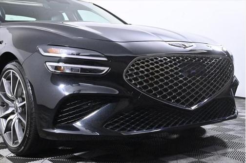 2022 Genesis G70 2.0T AWD