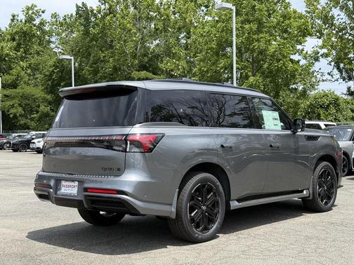 Dynamic Metal 2026 INFINITI QX80 SPORT AWD