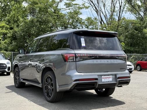 Dynamic Metal 2026 INFINITI QX80 SPORT AWD