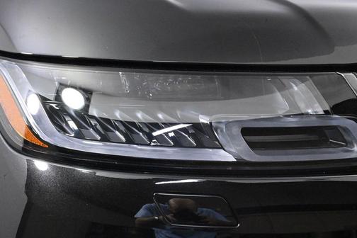 Santorini Black Metallic 2022 Land Rover Range Rover Sport HSE Silver Edition