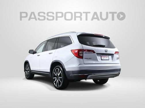 2020 Honda Pilot Touring 8-Passenger