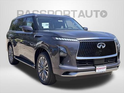2025 INFINITI QX80 Luxe