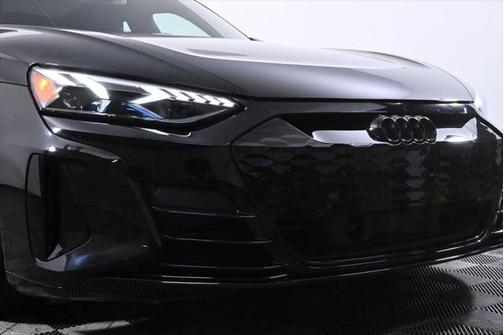 2022 Audi e-tron GT Premium Plus