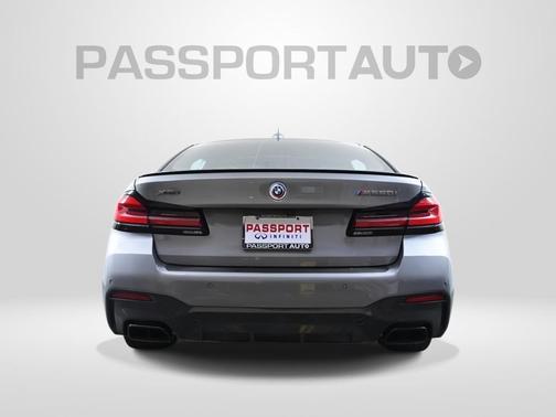 Skyscraper Gray Metallic 2023 BMW M550 i Xdrive