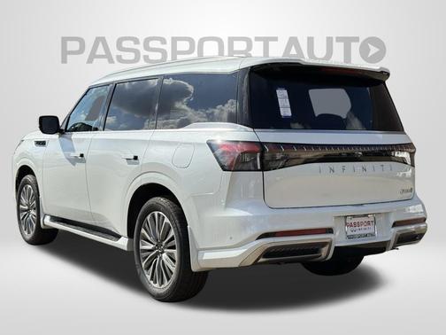 2026 INFINITI QX80 Luxe