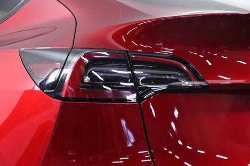 2024 Tesla Model Y Long Range Dual Motor All-Wheel Drive