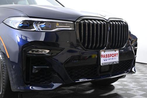2022 BMW X7 M50i
