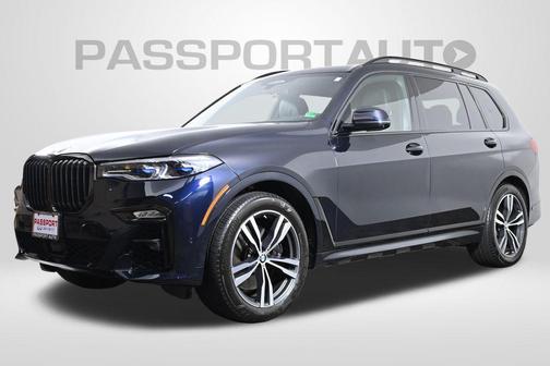 2022 BMW X7 M50i