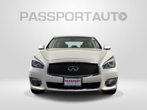 Majestic White 2019 INFINITI Q70 3.7X LUXE