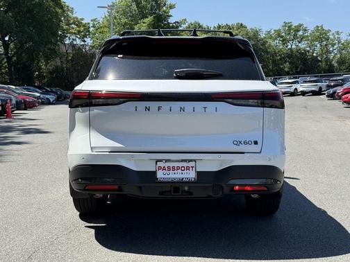 Radiant White/Black Obsidian 2027 INFINITI QX60 AUTOGRAPH