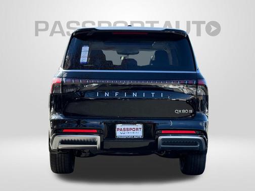 2026 INFINITI QX80 Luxe