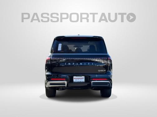 2026 INFINITI QX80 Luxe