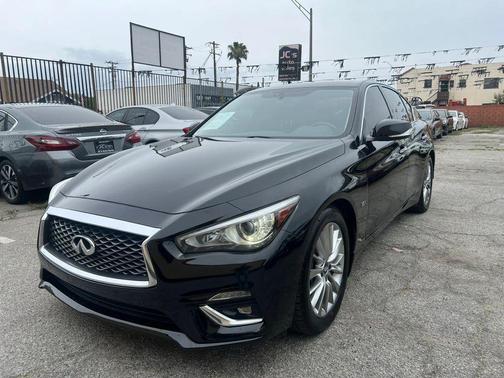 Black 2018 INFINITI Q50 3.0t LUXE